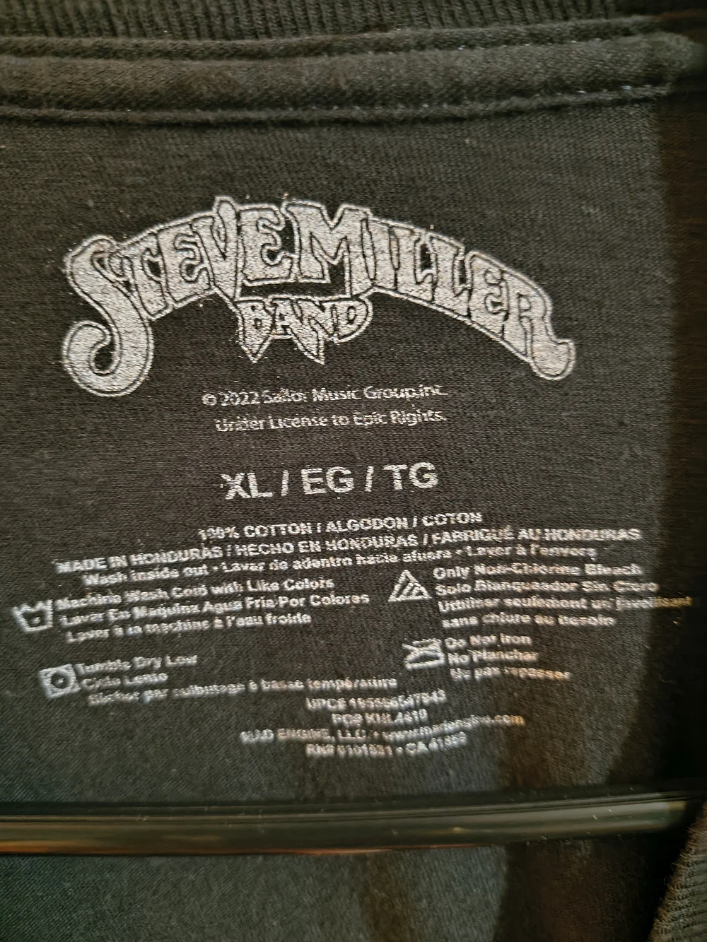 Steve Miller Band Graphic Tee - Black with Rainbow Pegasus - Picture 2 of 4